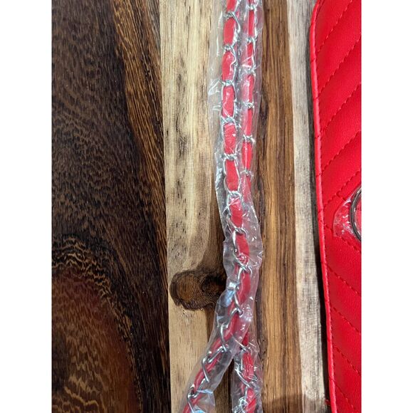 Studio Badgley Mischka Red Quilted Crossbody Purse Vegan Leather NWT - Picture 7 of 7